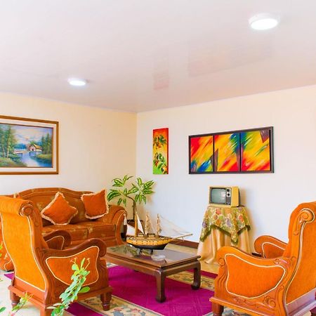 Hotel D' Oscar Кали Екстериор снимка