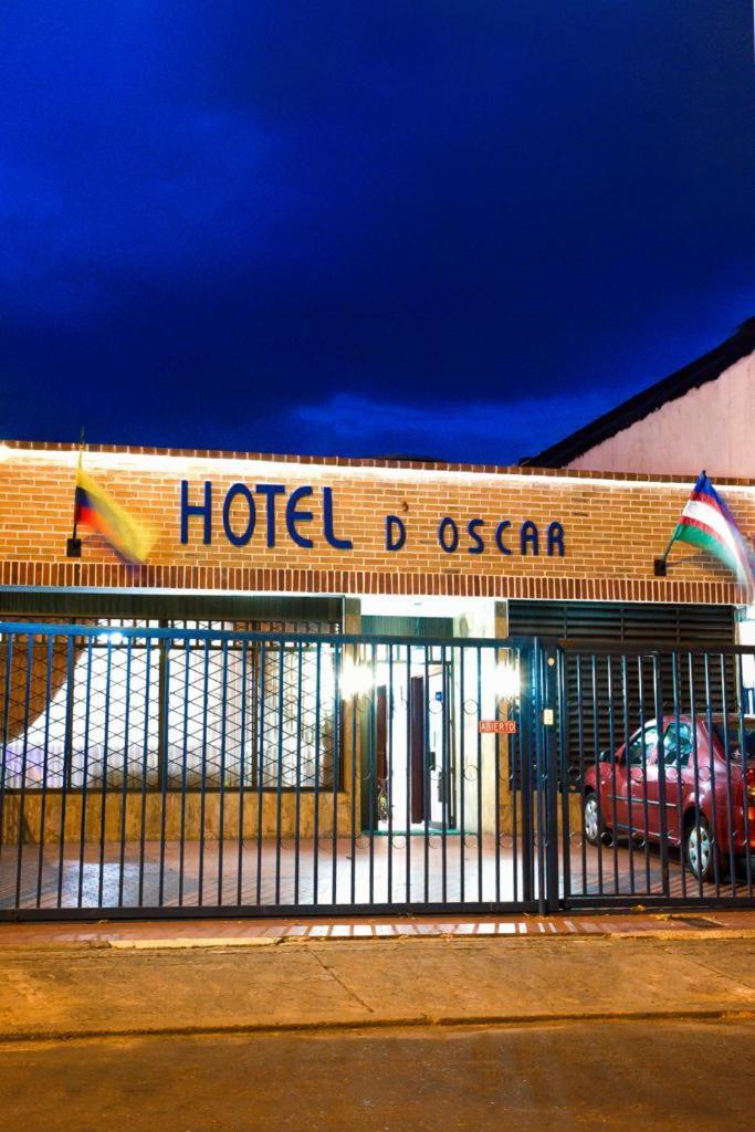 Hotel D' Oscar Кали Екстериор снимка