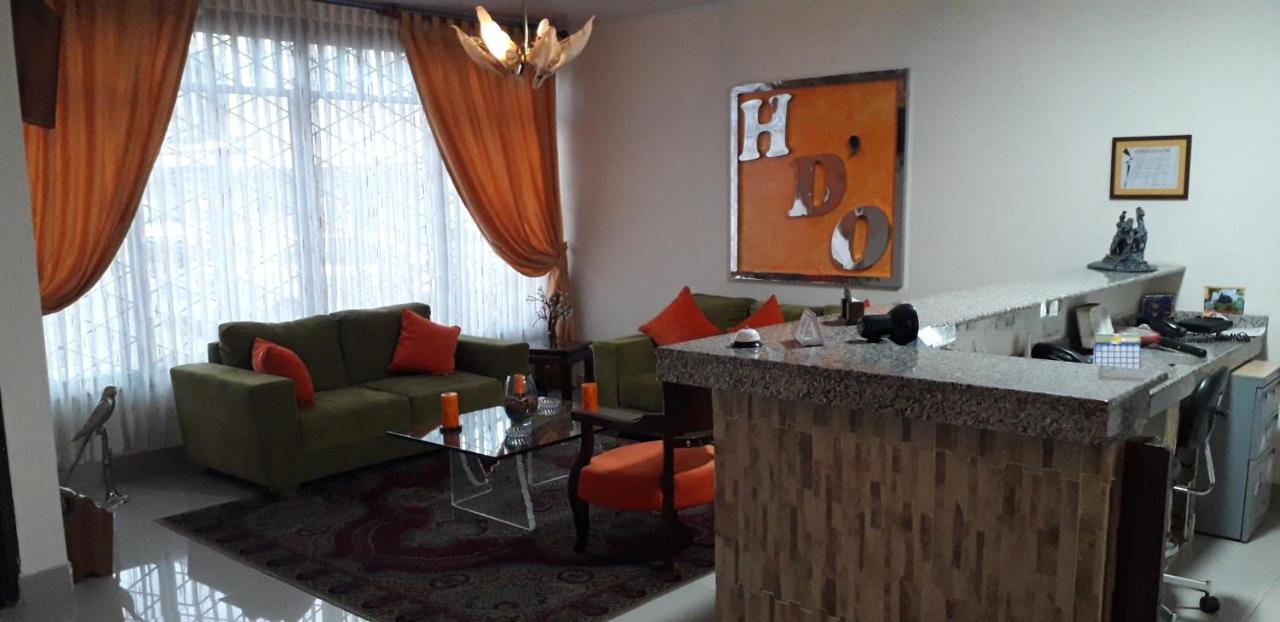 Hotel D' Oscar Кали Екстериор снимка